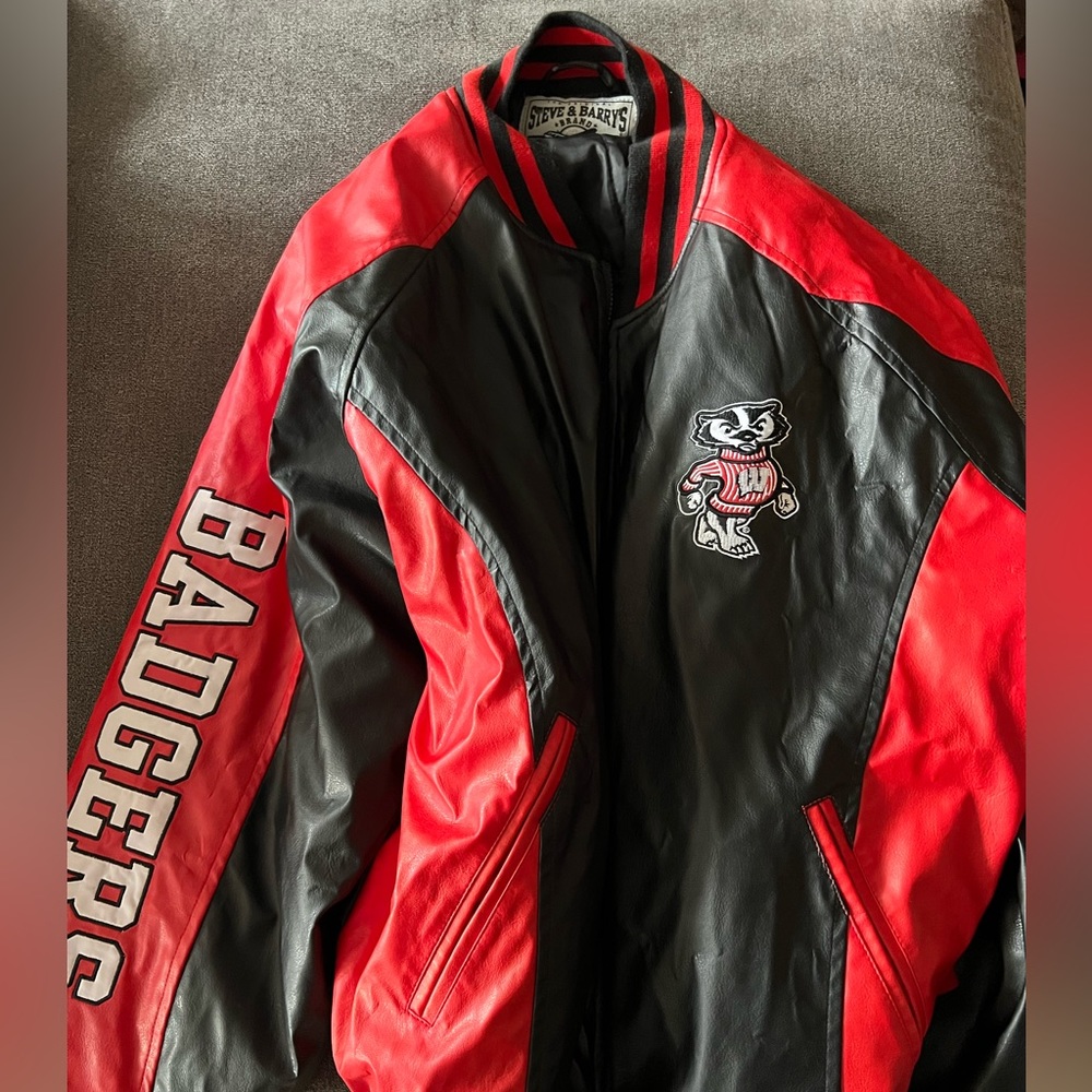 Mens Wisconsin Badgers leather winter jacket